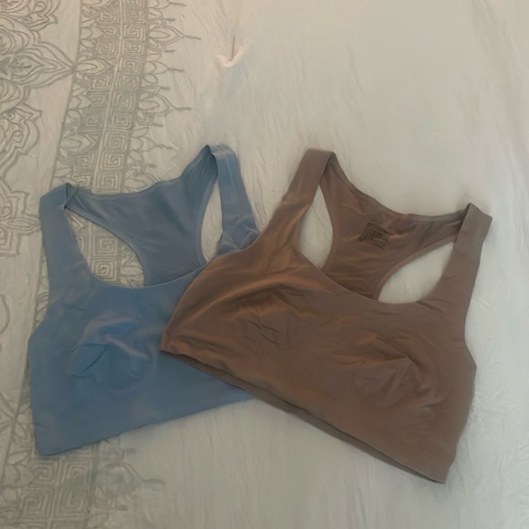 Set of buttery soft yoga bras - Picture 1 of 1
